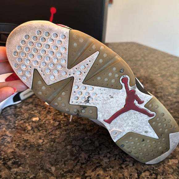 Air Jordan retro 6 Carmine Red and White Sneakers EUC 10.5 - Picture 10 of 17